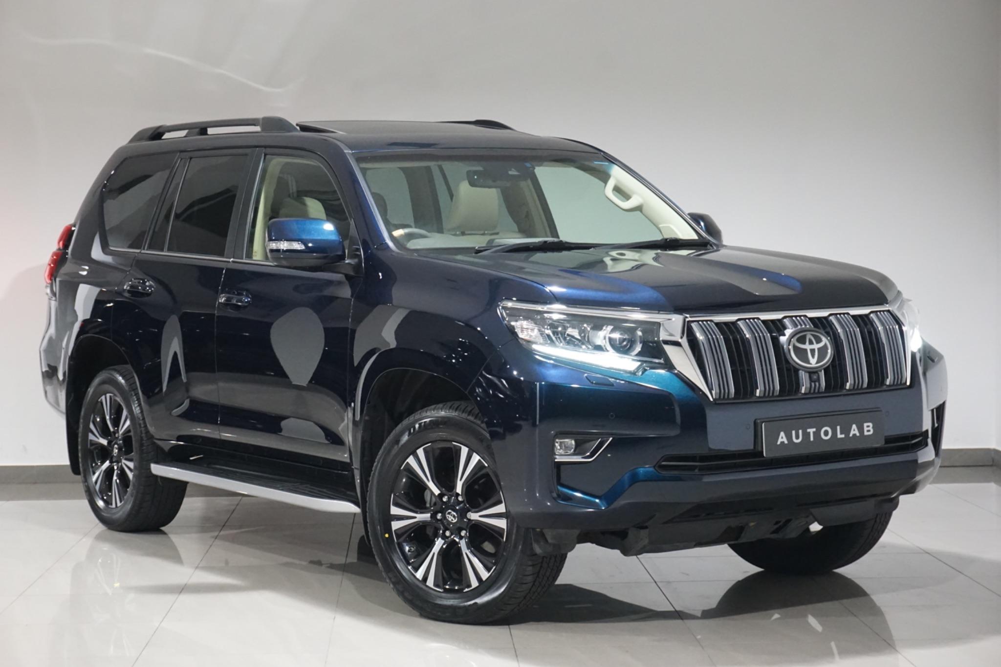 Toyota Land Cruiser 2.8D Invincible Auto 4WD Euro 6 (s/s) 5dr (7 Seat)